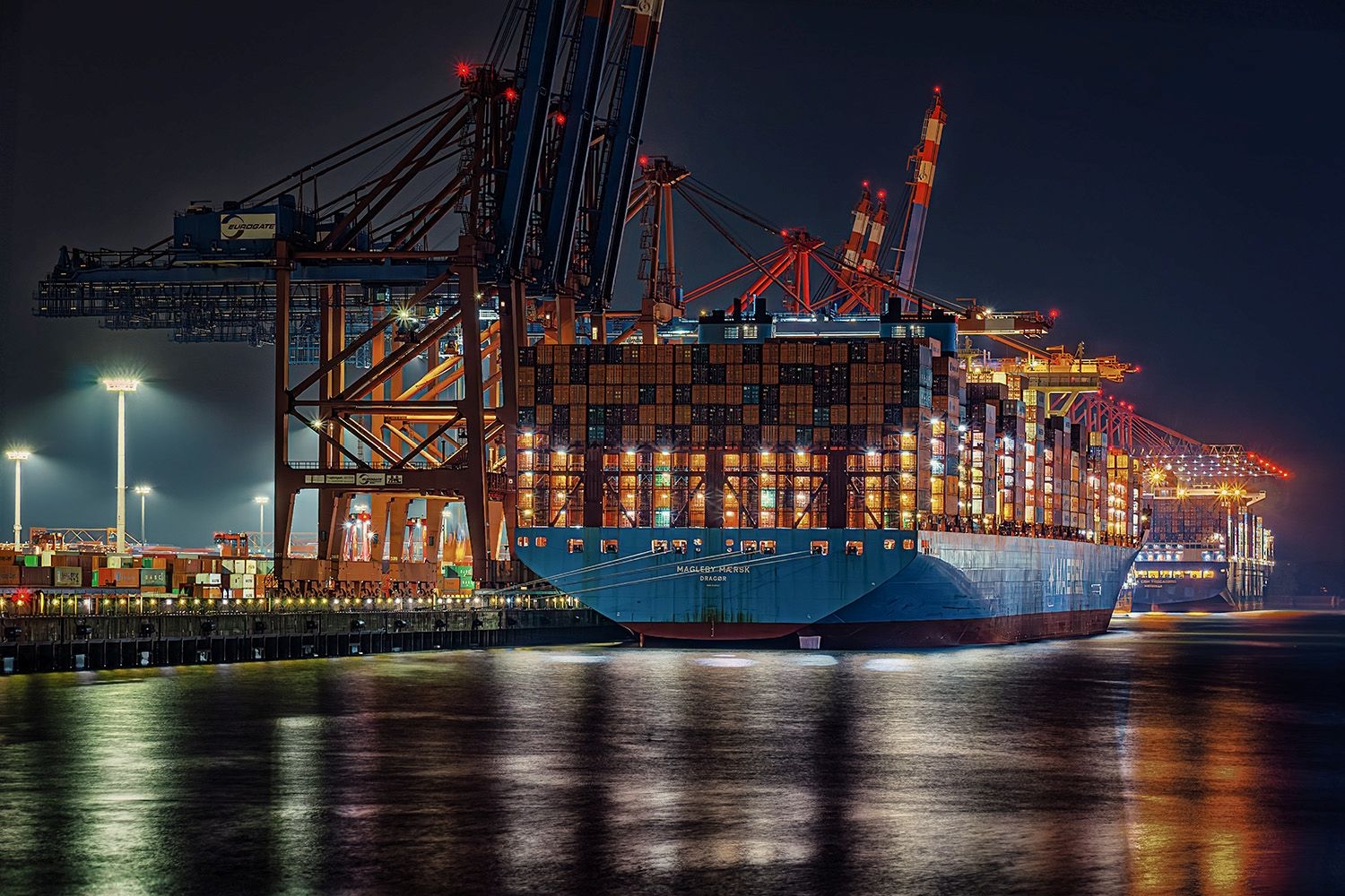 Klicken um die Schaltflächen zu zeigen oder zu verbergen