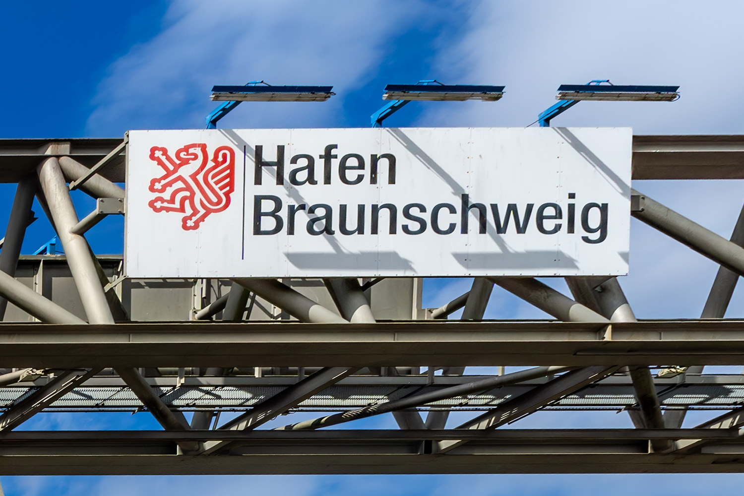 Klicken um die Schaltflächen zu zeigen oder zu verbergen