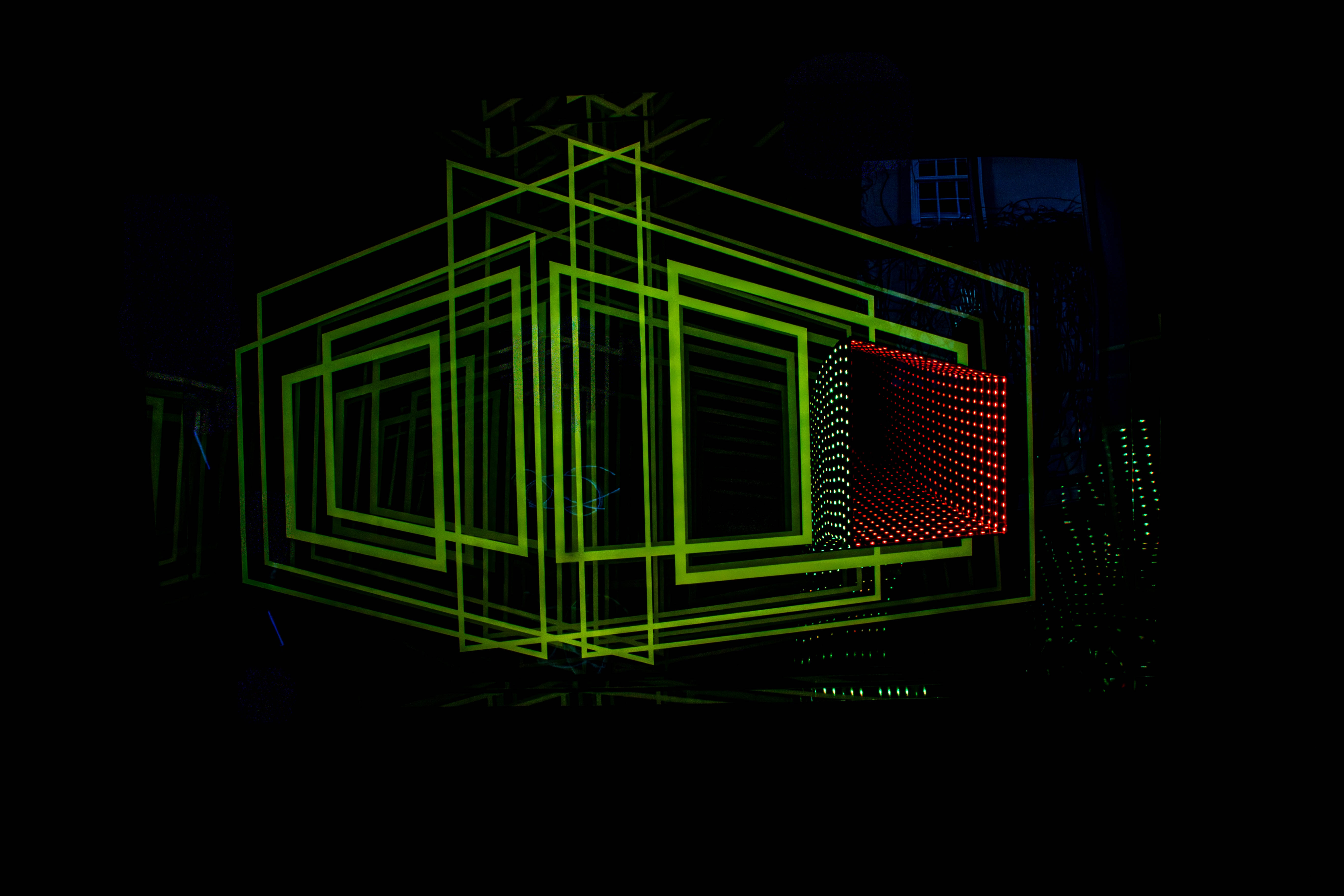 Klicken um die Schaltflächen zu zeigen oder zu verbergen