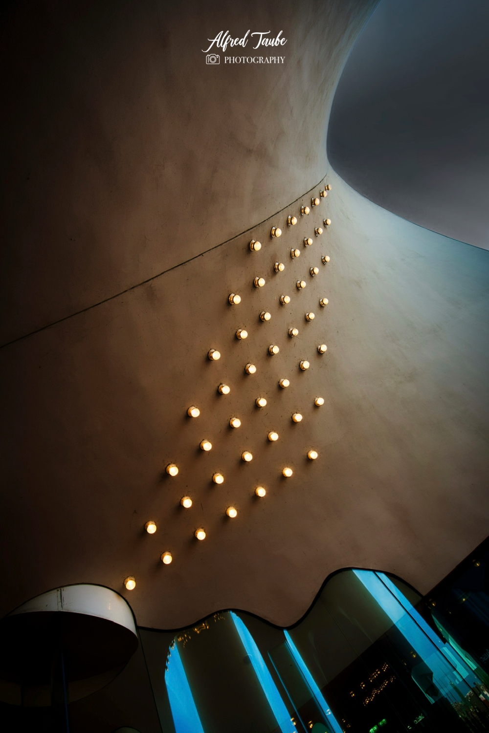 Klicken um die Schaltflächen zu zeigen oder zu verbergen