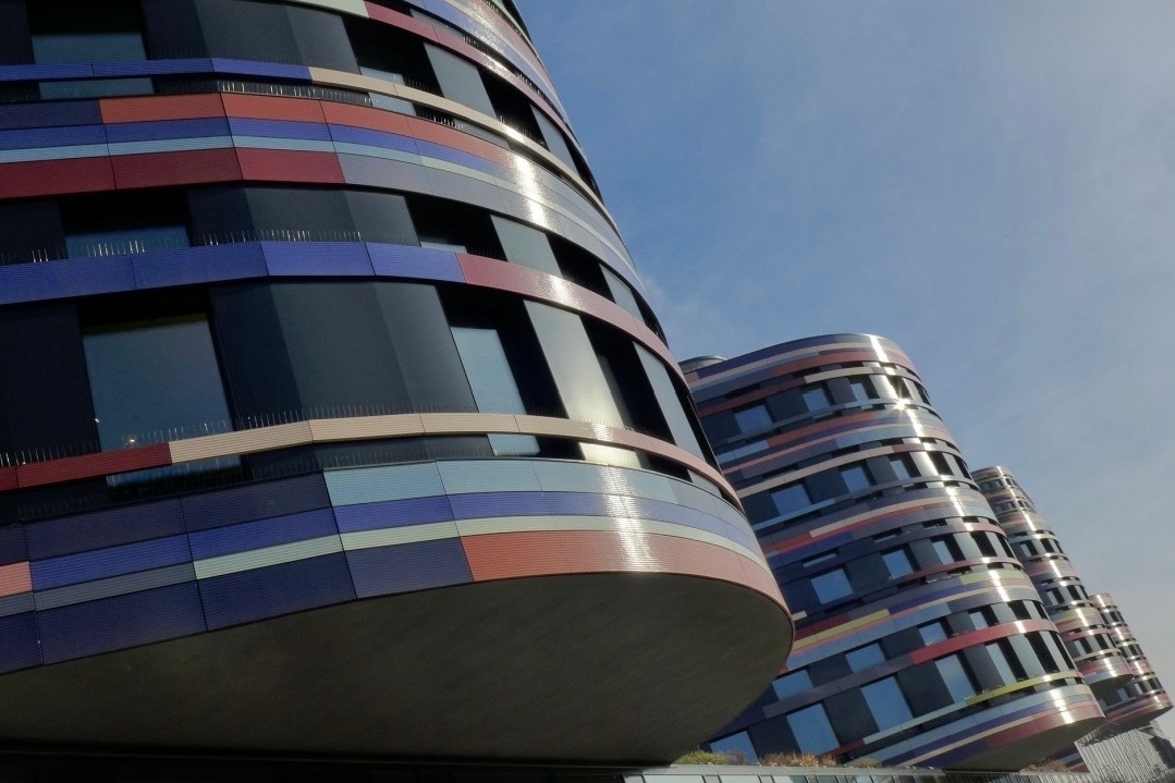 Klicken um die Schaltflächen zu zeigen oder zu verbergen