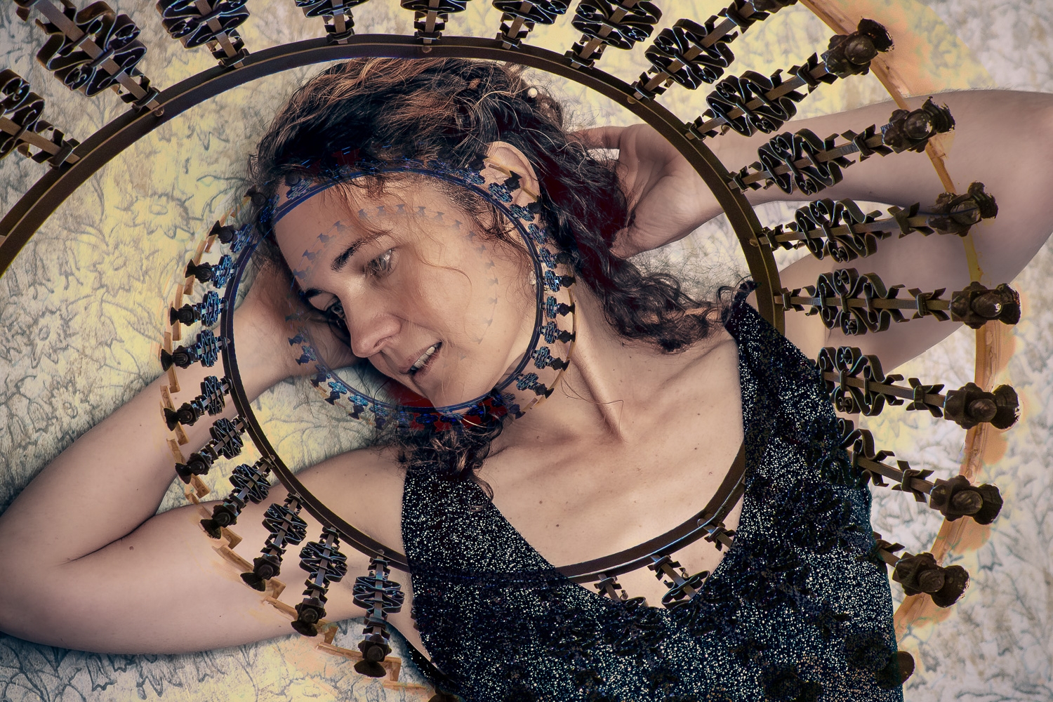 Klicken um die Schaltflächen zu zeigen oder zu verbergen